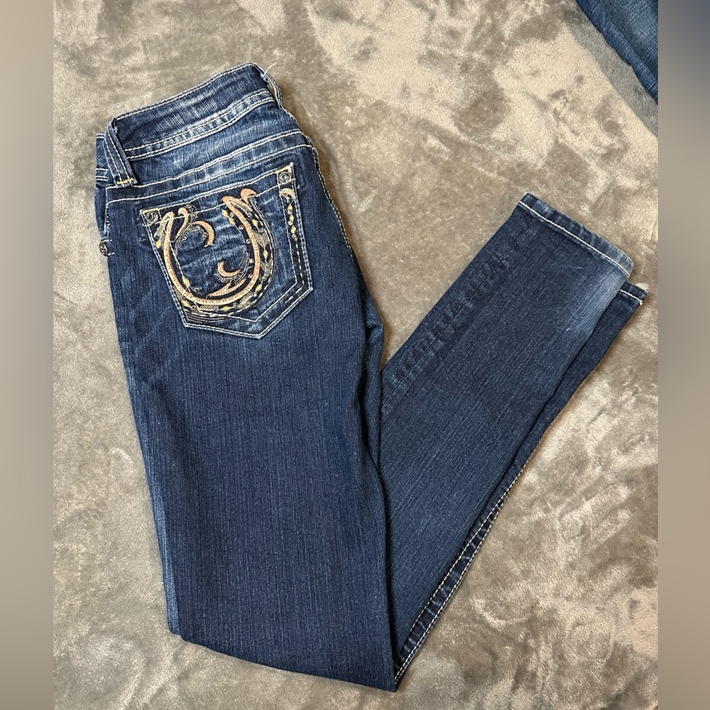 Miss Me skinny jeans. Size 26